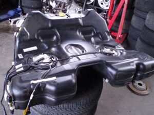 VF HSV Clubsport fuel tank