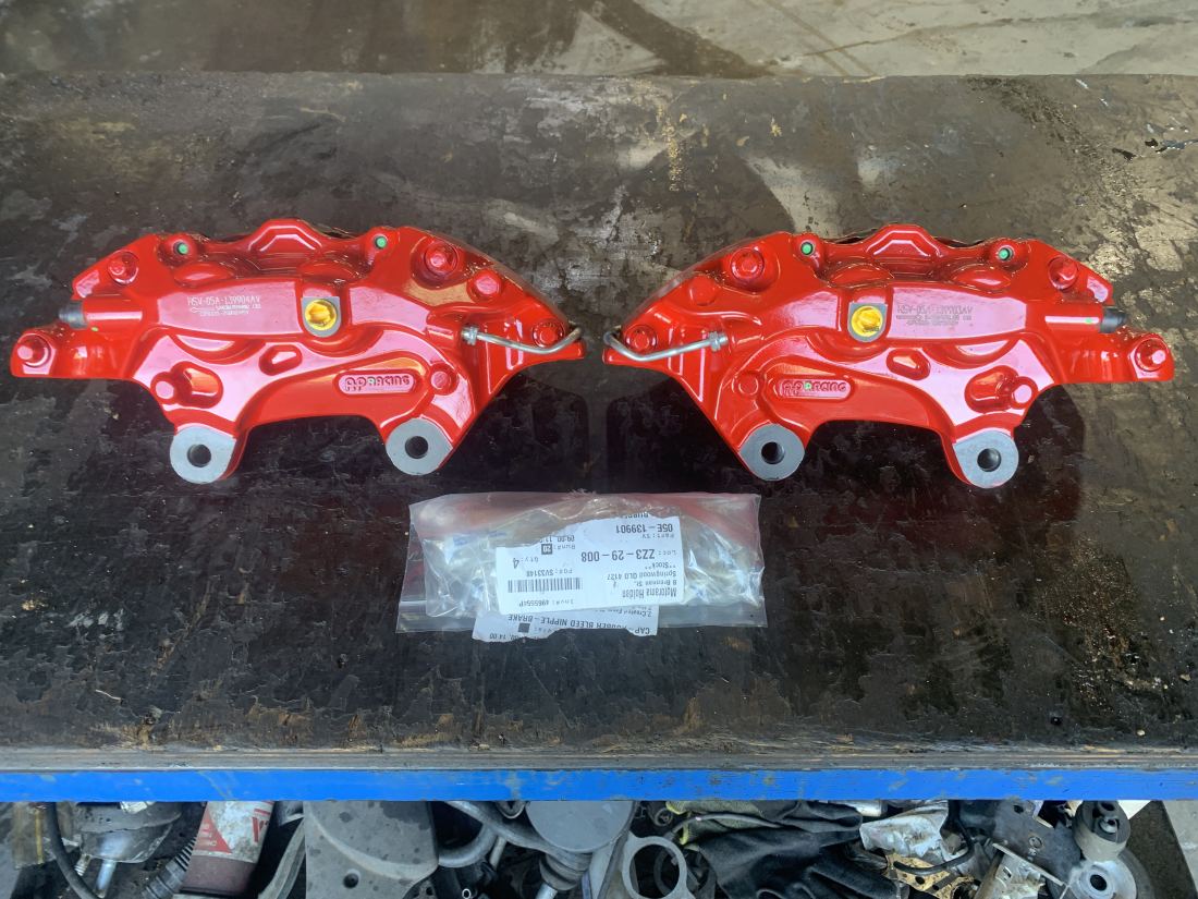 Brand new VF HSV front 4 spot AP Racing brake Calipers with bolts - Image 3