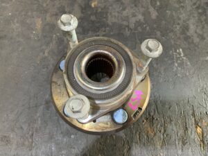Genuine VF HSV GTS LHR wheel bearing 40,000km