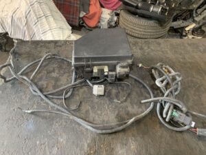 VE HSV E3 Fuse box with DRL and Spot light harness
